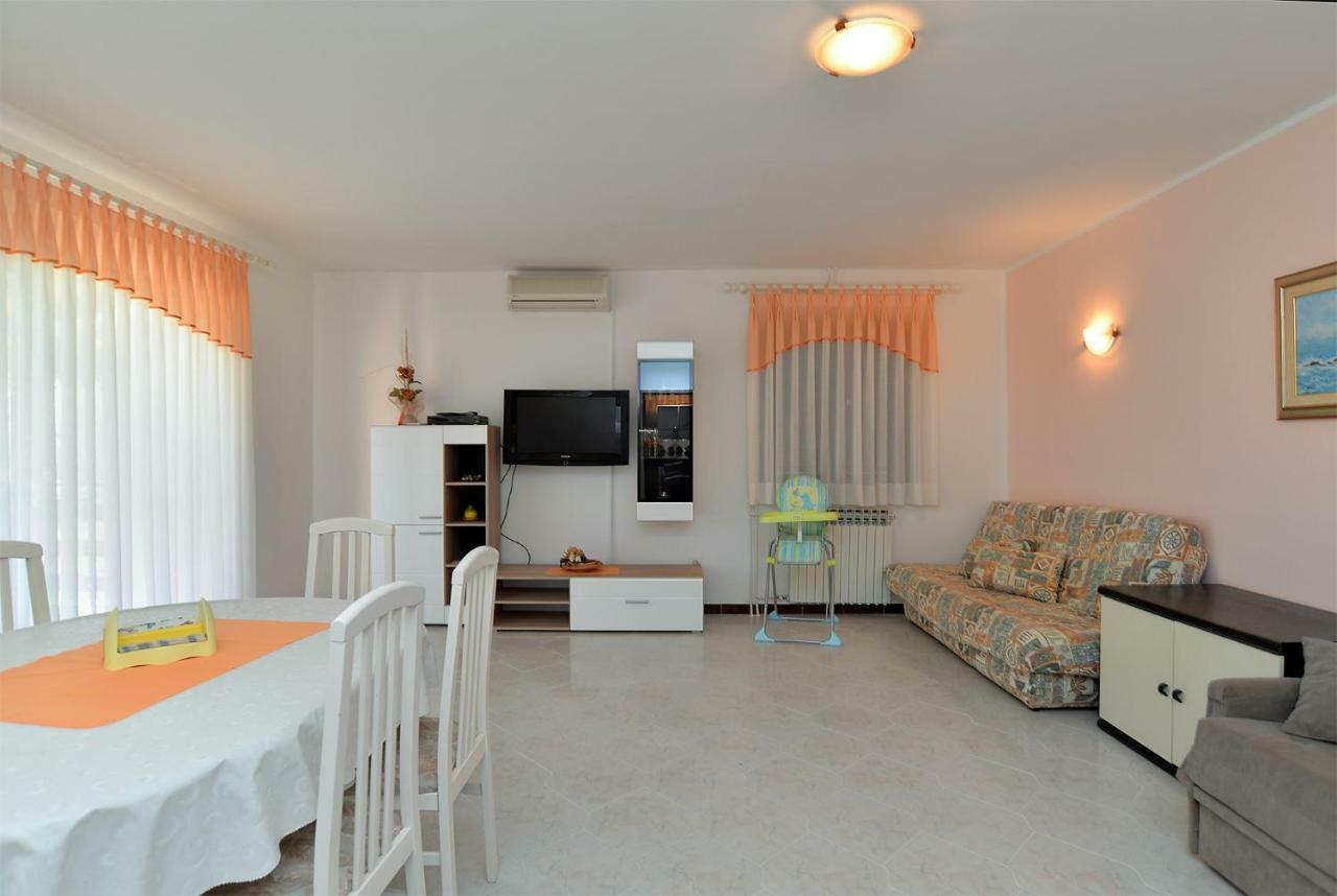 Apartment Gracijela 827 Medulin Buitenkant foto