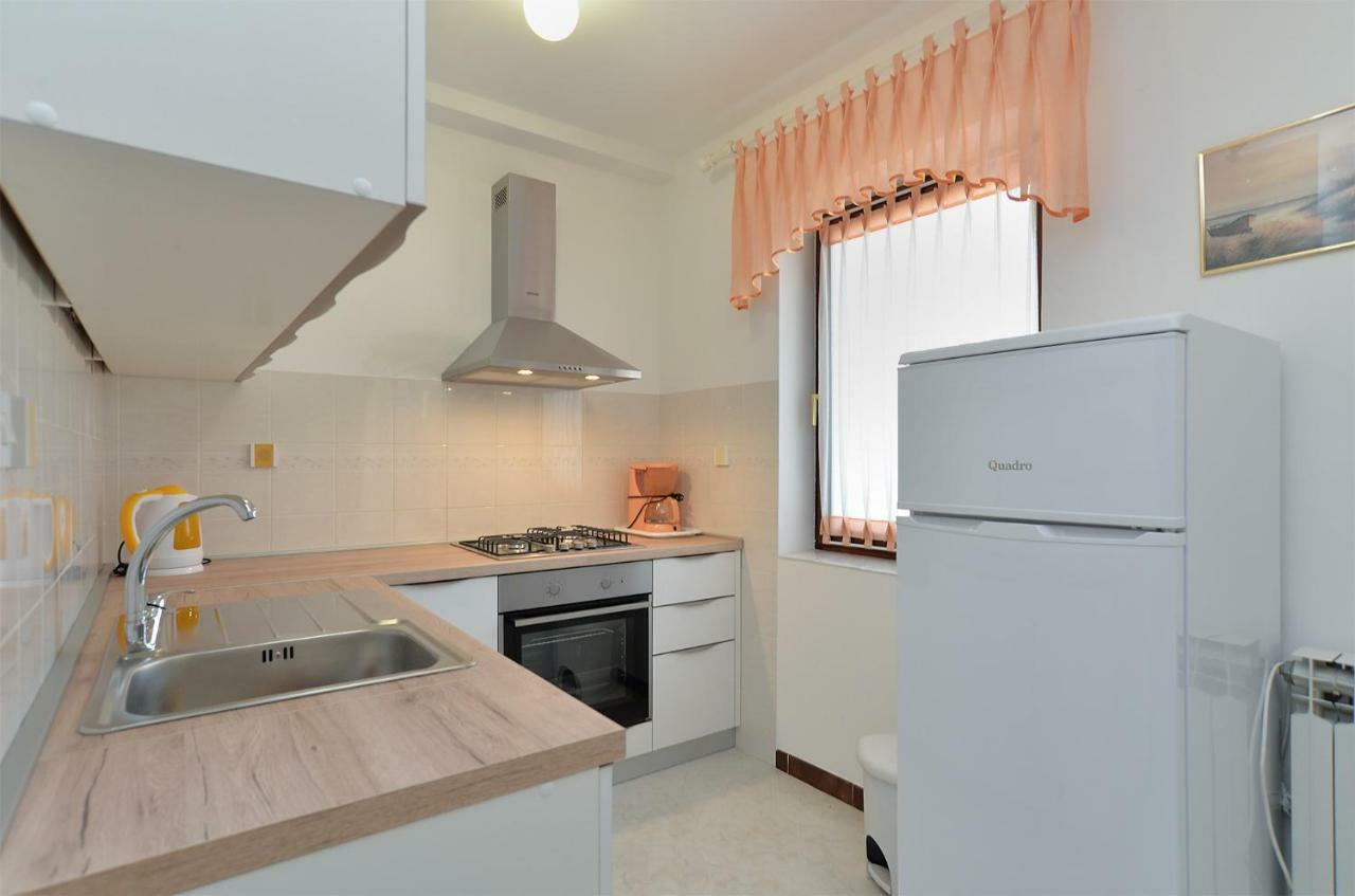 Apartment Gracijela 827 Medulin Buitenkant foto