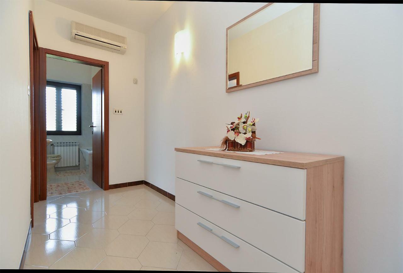 Apartment Gracijela 827 Medulin Buitenkant foto